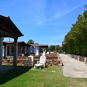  Hébergement de vacances S'oggiastrone